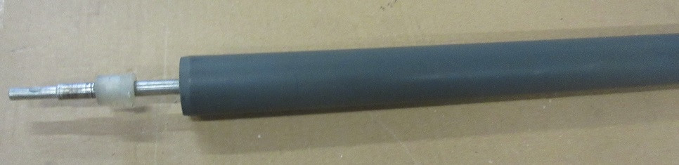Transportwalzen -EPDM- Gesamtlänge 76cm, Kern: 8mm, Durchmesser Gummi: 32mm