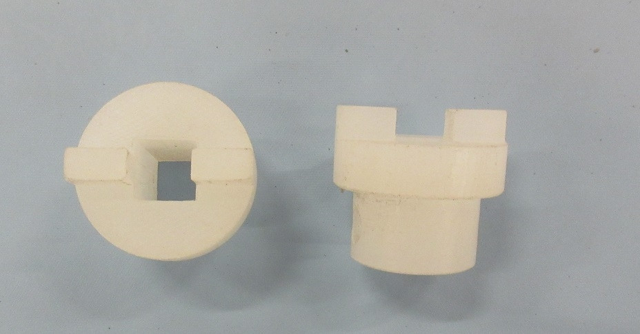 Kupplung/PVDF - NEU - L=31 D=33 vierkant
