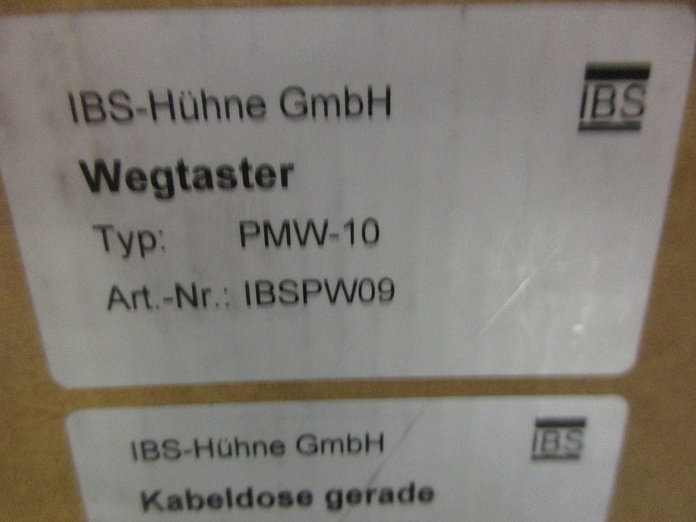 Wegtaster Typ PMW 10 Fa. IBS Hühne mit Kabeldose gerade Typ M16/5 polig