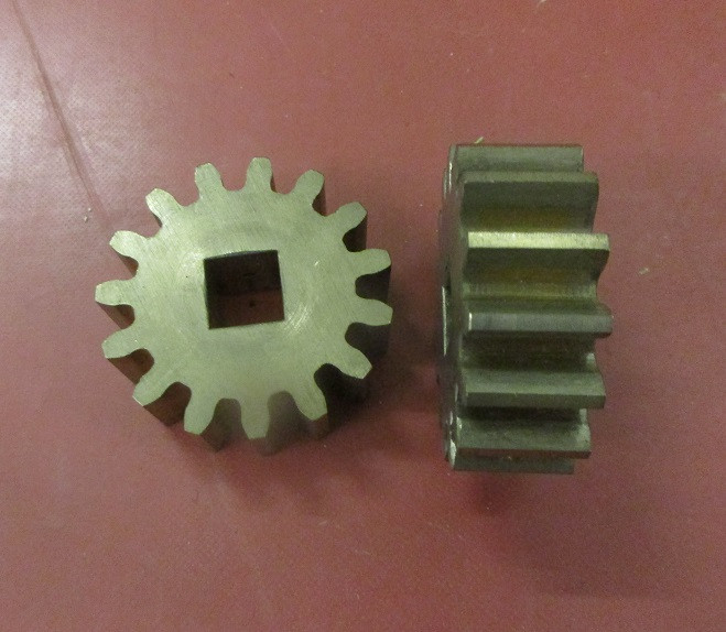 Stirnrad CuNi Z=15  D=41 d= 10 quadratisch