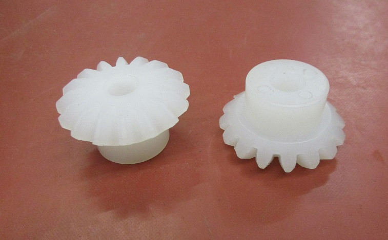 Kegelrad/PVDF/Z=16 M=2,5 d=10