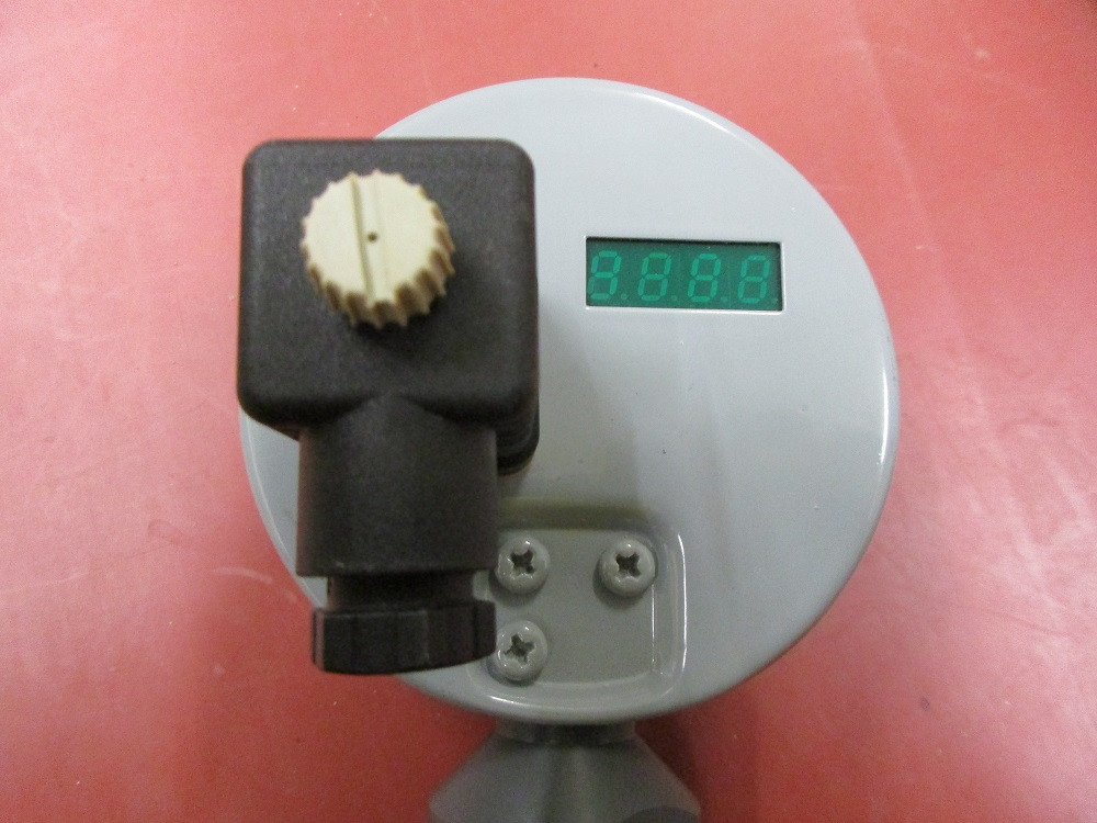 Digitales Manometer   0-6bar  neu  