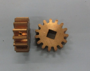 Zahnrad / G-Ni-Al-Bz-F50  Z=15 M=1,5 v=10