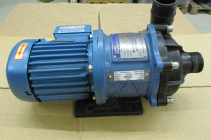 Iwaki Magnetpumpe Model: MX 400CV5E  0,37kW, generalüberholt 