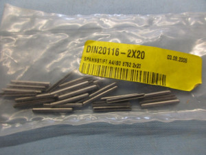 Spannstift/ A4 / 180 2x20 neu
