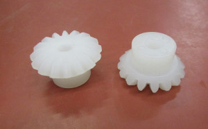 Kegelrad/PVDF/Z=16 M=2,5 d=10
