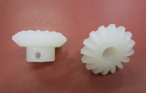 Kegelrad/PVDF/Z=16 M=2,5 d=15 mit Bohrung