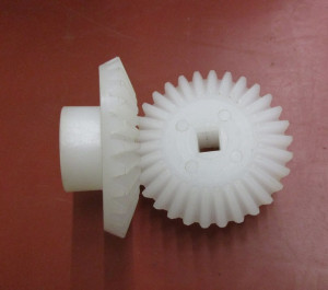 Kegelrad/PVDF/Z=30 M=2,5 d=10x10