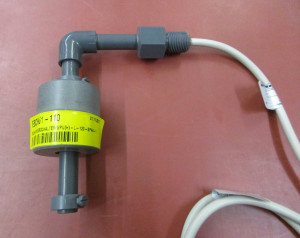 Schwimmer-Magnetschalter Fa. Kuebler Typ: ERP 3/8W70PU/H-L 120/12 P44R-1,0 PVC - N E U -